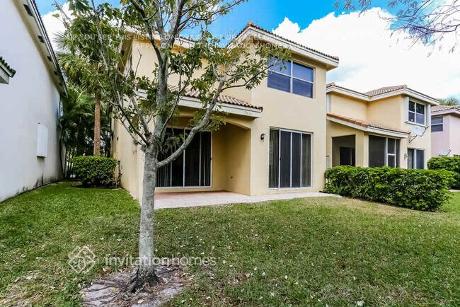 Building Photo - 10642 NW 1st Ct