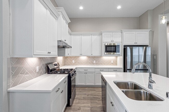 Building Photo - 4215 Haven Crest Ln