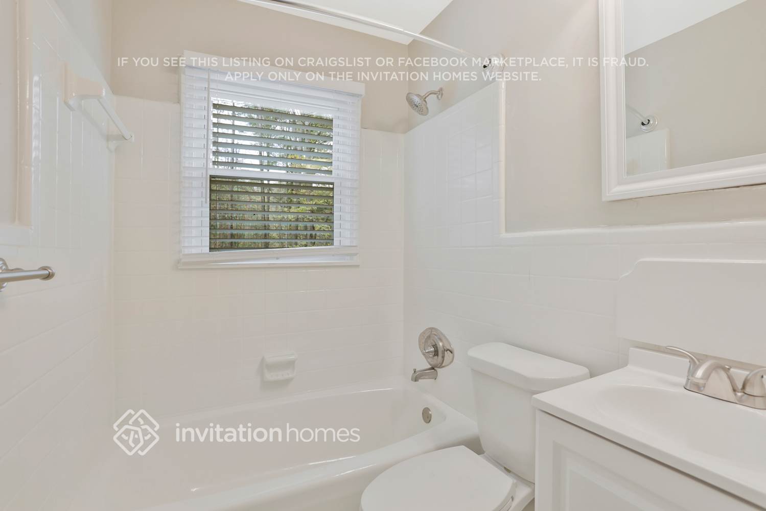 Building Photo - 2155 Venesa Cir
