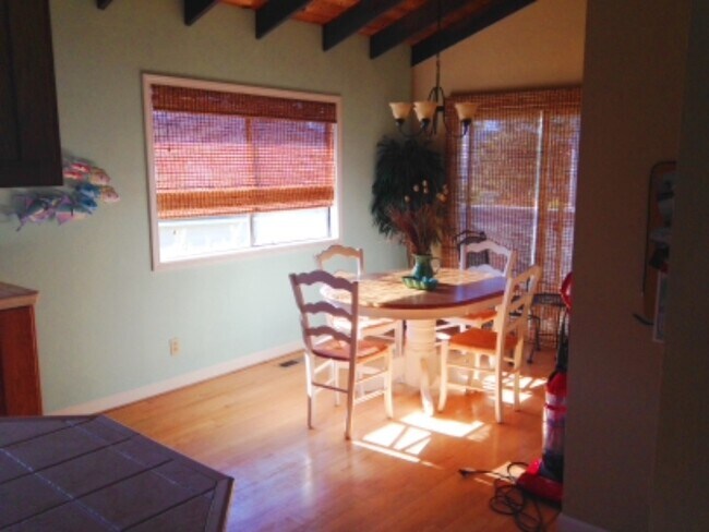 Building Photo - 131 Farallon Ct