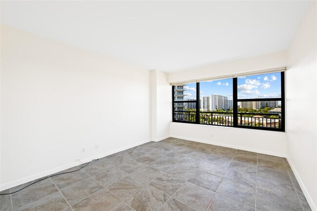 Building Photo - 3800 Galt Ocean Dr