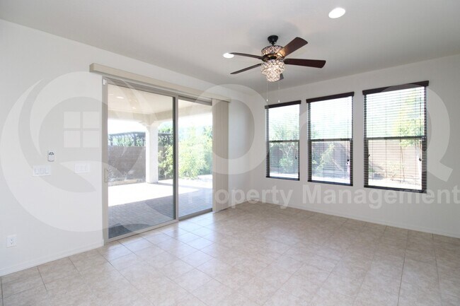 Building Photo - 26018 N 52nd Ln