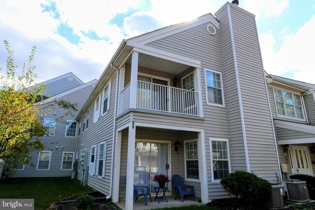 Building Photo - 505 Regency Pl