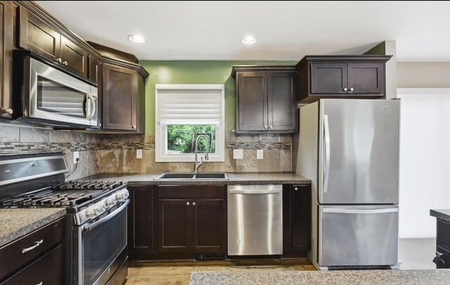 Building Photo - 7529 Grover St