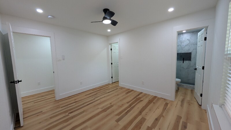 Building Photo - 2212 Henry St