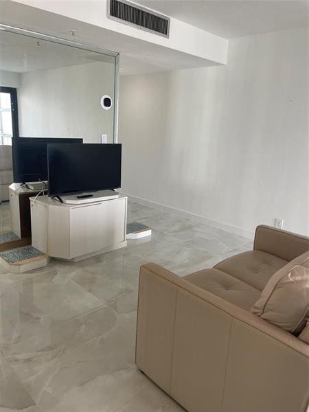 Building Photo - 3800 Galt Ocean Dr