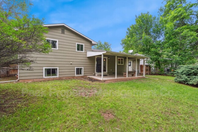 Building Photo - 1512 Brentwood Dr