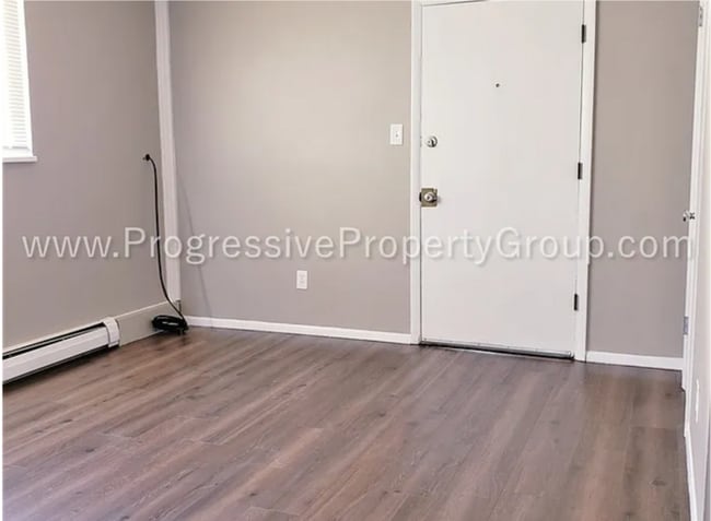 Building Photo - Cozy 2-Bedroom Home in a Peaceful Colorado...