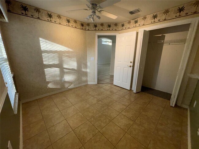 Building Photo - 10132 Heather Sound Dr