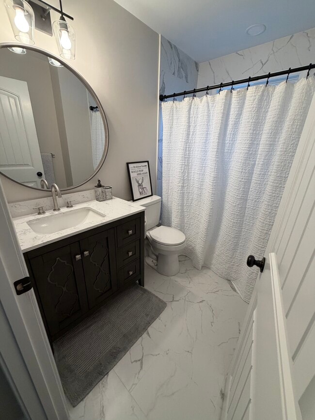 Building Photo - 6690 Eastbrook Ave SW