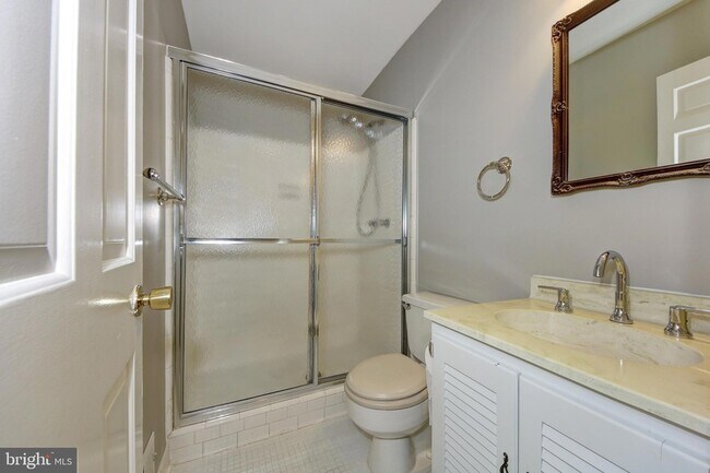 Building Photo - 4509 Tournay Rd