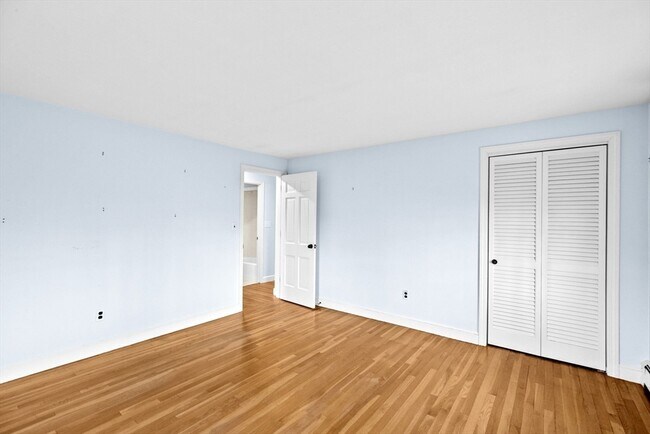 Building Photo - 17 Haystack Ln