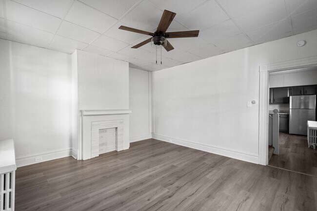 Building Photo - Beautiful 3 bedroom in McKees Rocks availa...