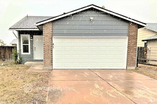 Building Photo - 4750 Hennings Dr