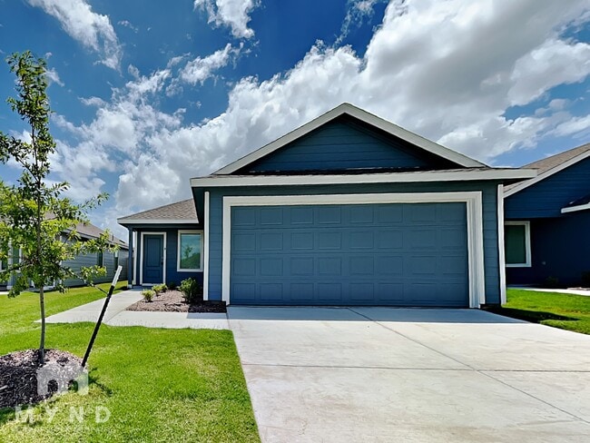 Primary Photo - 217 Poplar Pl