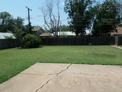 Building Photo - 4644 Sierra Madre Dr