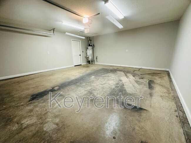 Building Photo - 5330 Blue Star Dr
