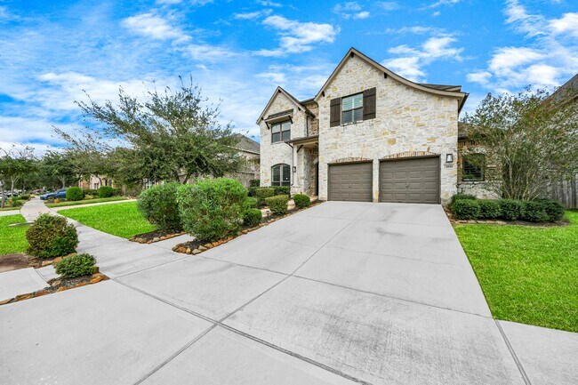 Building Photo - 2614 Orleans Way