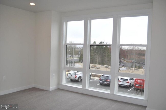 Building Photo - 13424 Arrowbrook Centre Dr