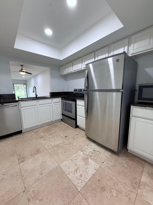 Building Photo - 9640 Oakburst Ln