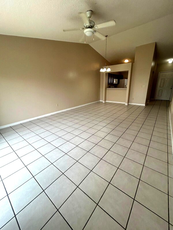 Building Photo - 3112 Headdress Dr