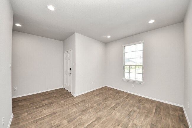 Building Photo - 21234 Bellaria Summit Trail