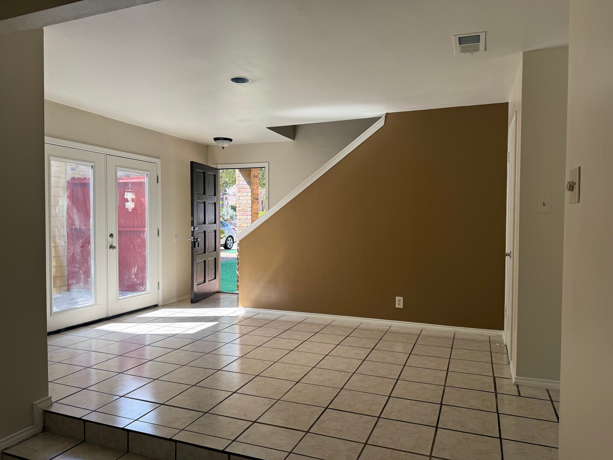 Building Photo - 9314 Whisper Pt