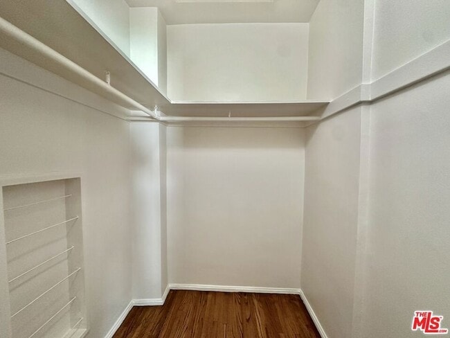 Building Photo - 1206 Greenacre Ave