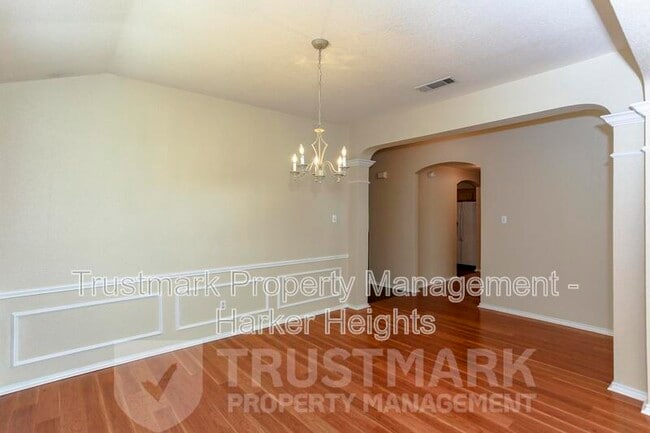 Building Photo - 2115 Wickiup Trail