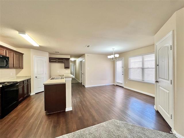 Building Photo - 705 River Garden Dr