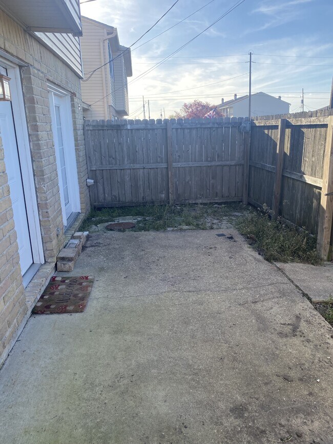 Building Photo - 992 Park Meadow Dr