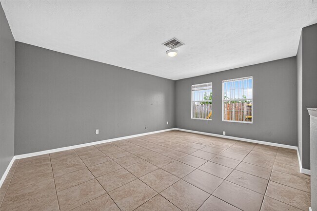 Building Photo - 4131 Baynard Dr