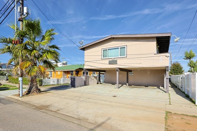 Building Photo - 2437 D Ave