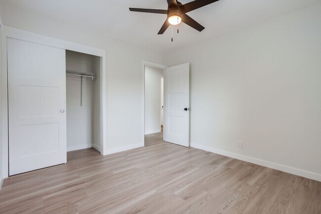 Building Photo - Charming Fully Remodeled 3-Bedroom Home in...