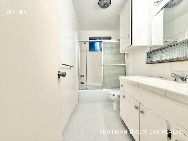 Building Photo - 1036 N Crescent Heights Blvd