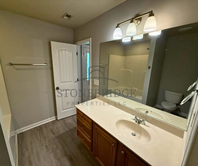 Building Photo - 2 bed, 2 bath, 1 level townhome in Calera