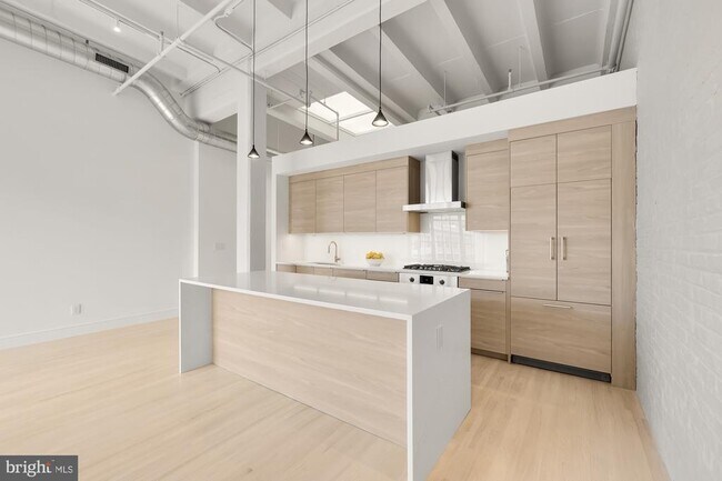 Building Photo - 1515 14th St NW