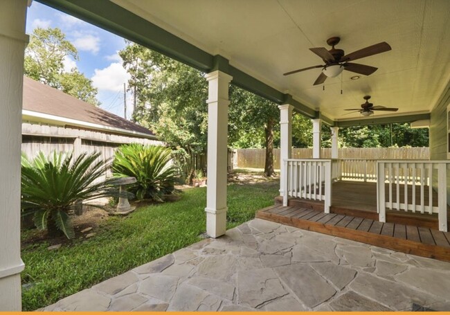 Back patio - 3411 Dryburgh Ct