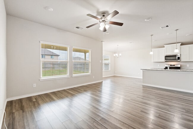 Building Photo - Natchez Home