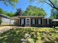 Building Photo - Bright 3BR Home in Raleigh | High Vaulted Ceilings & Large Fenced Backyard