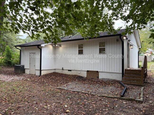 Building Photo - 117 Bertie Dr