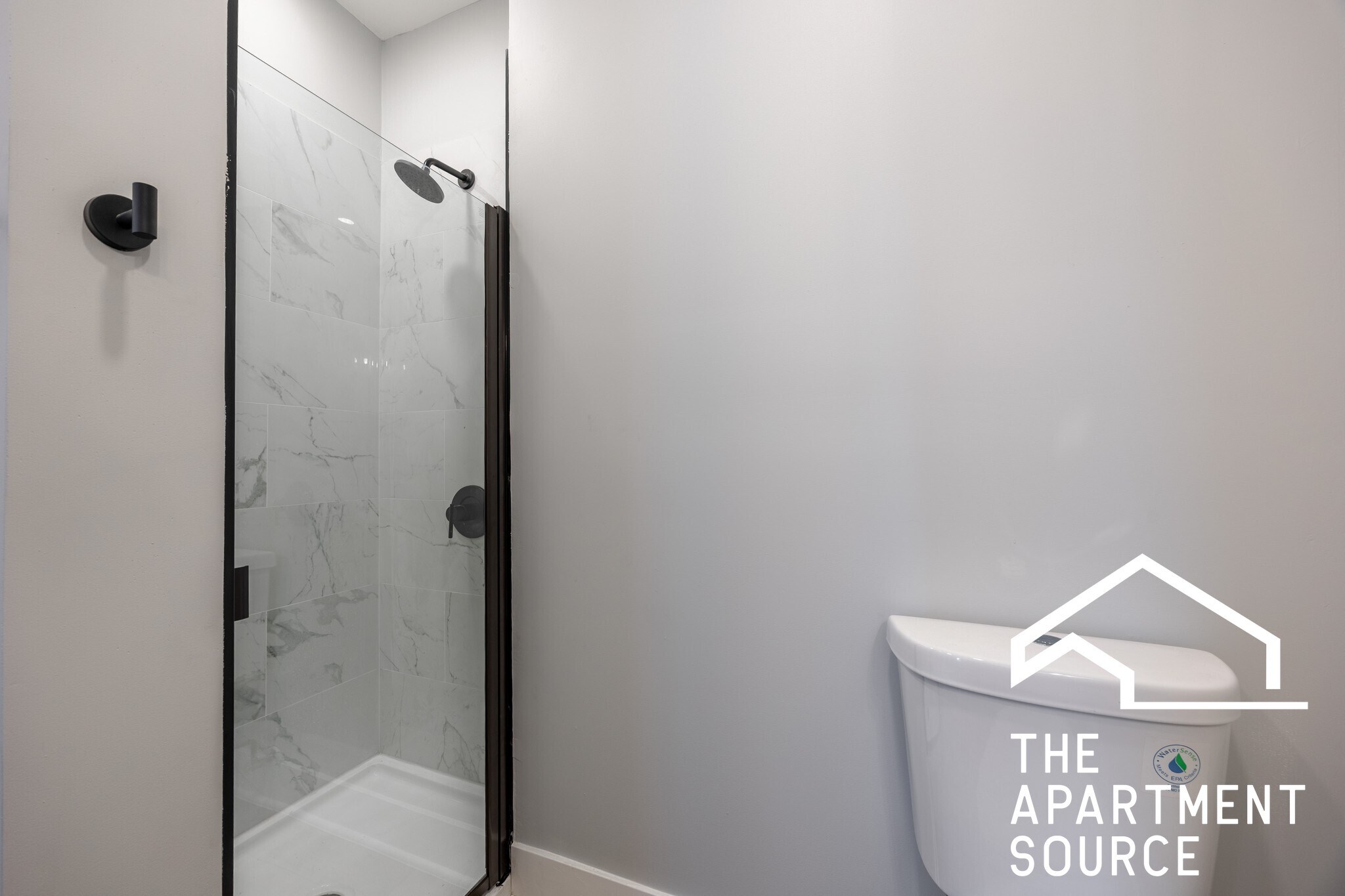 Building Photo - 6148 N Francisco Ave