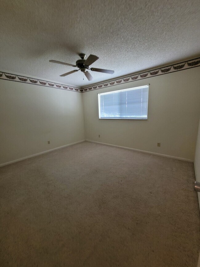 Building Photo - 8530 SW 90th St