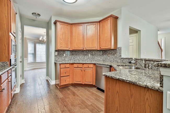 Building Photo - Luxury Millpond Manor Home in Starr’s Mill...