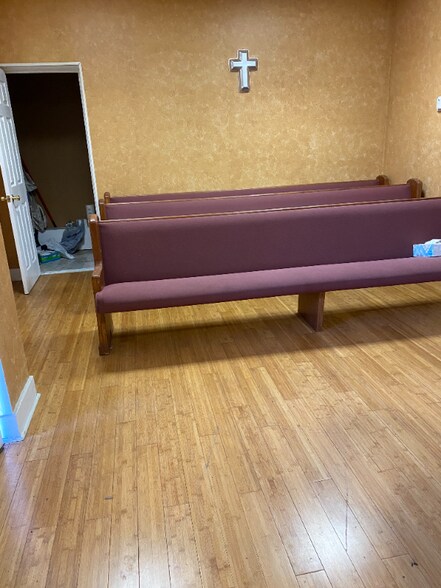 Primary Photo - 320 N Colony Rd