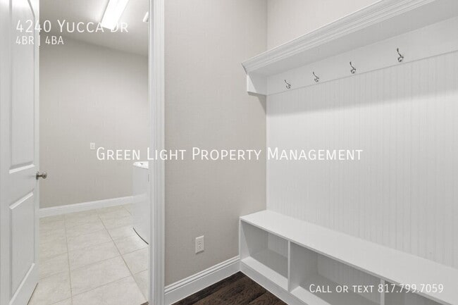 Building Photo - 4240 Yucca Dr