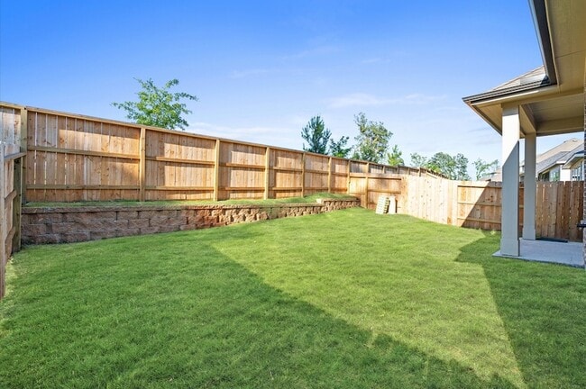 Building Photo - 325 Mallorn Ln