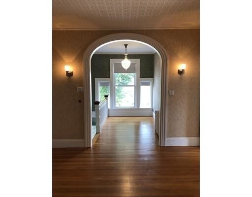 Building Photo - 452 Highland Ave