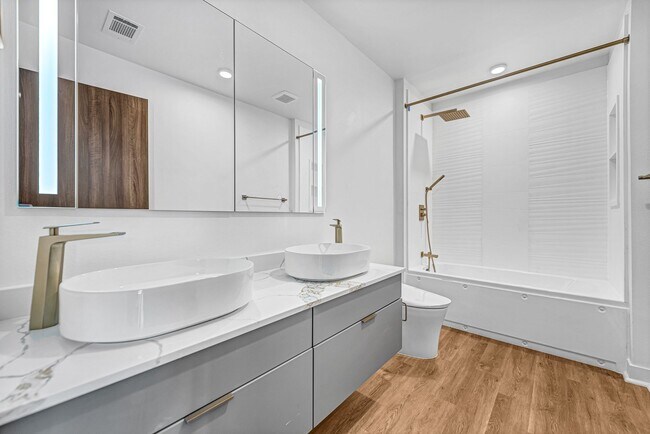 Building Photo - Welcome to Parkside of Lowell