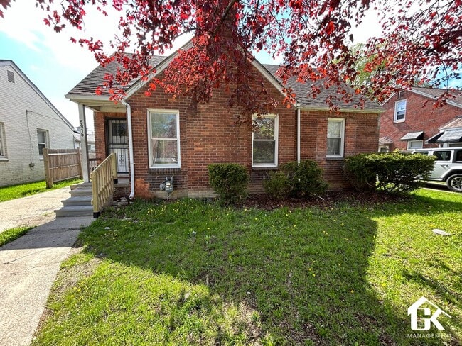 Building Photo - 3 Bed 1 Bath Eastside Home Available - Near St John Moross!